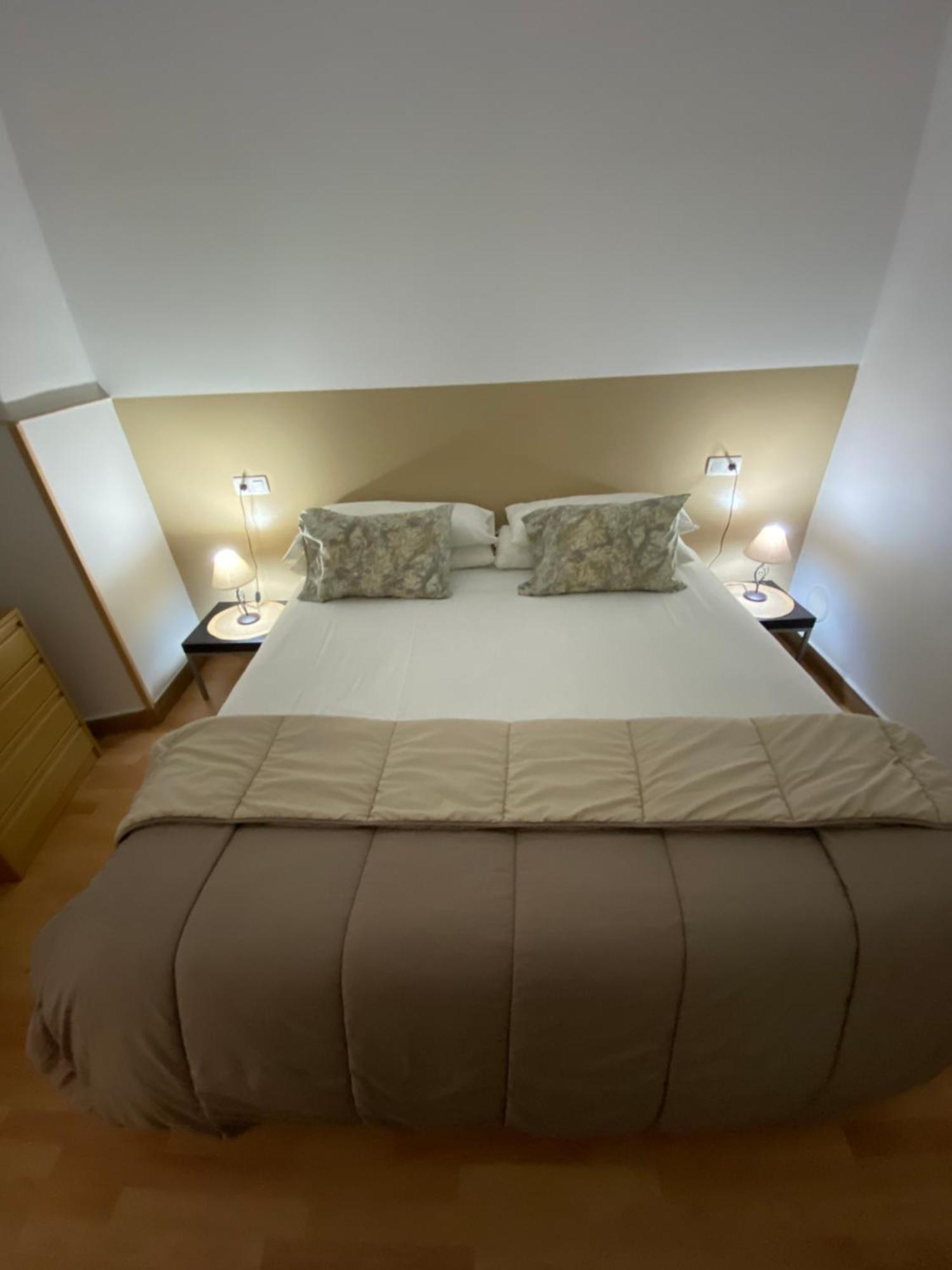 Apartamentos Caces Eksteriør bilde